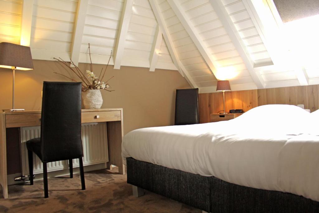 Herberg De Gouden Leeuw Bronkhorst Room photo