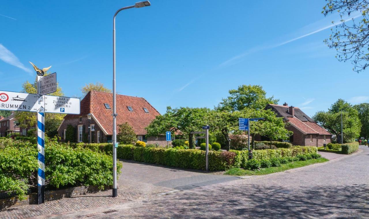 Herberg De Gouden Leeuw Bronkhorst Exterior photo