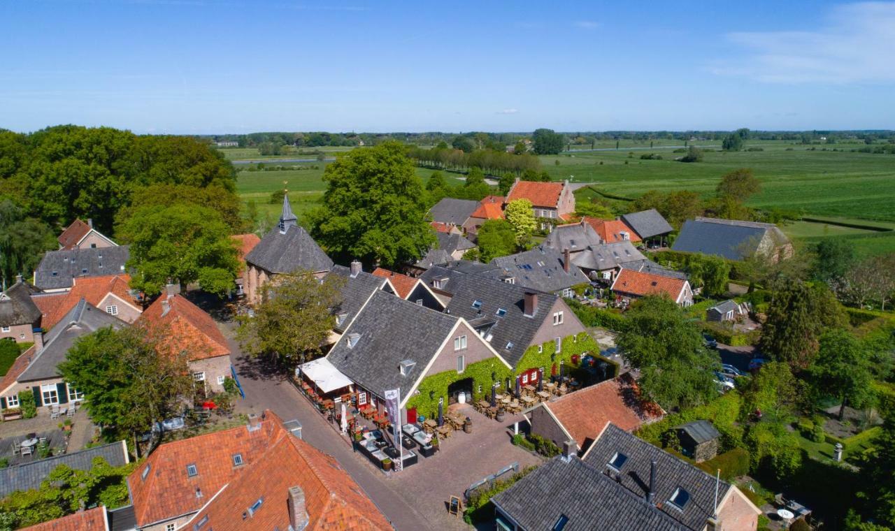 Herberg De Gouden Leeuw Bronkhorst Exterior photo